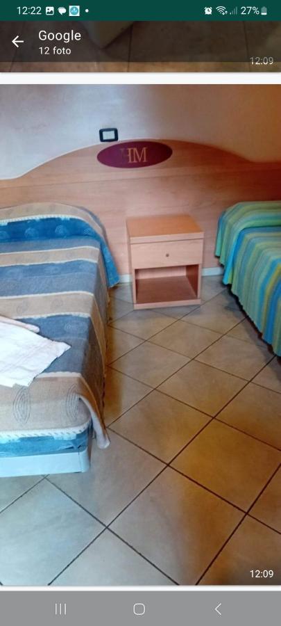 Mambly B&B Ristorante Pizzeria Galliate エクステリア 写真