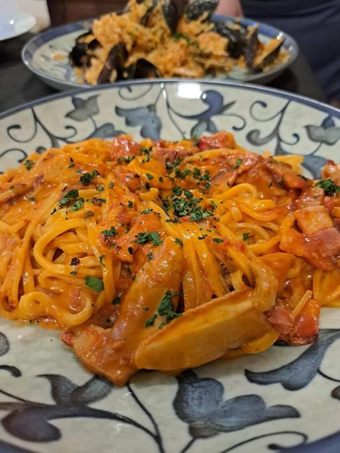 Mambly B&B Ristorante Pizzeria Galliate エクステリア 写真
